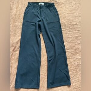 Black Wide-Leg Women's Pants